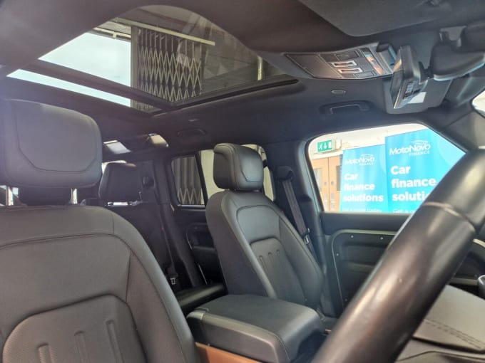 2025 Land Rover Defender