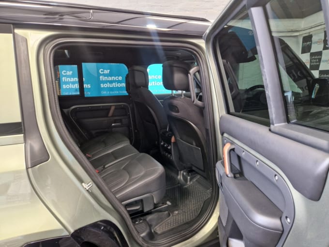 2025 Land Rover Defender
