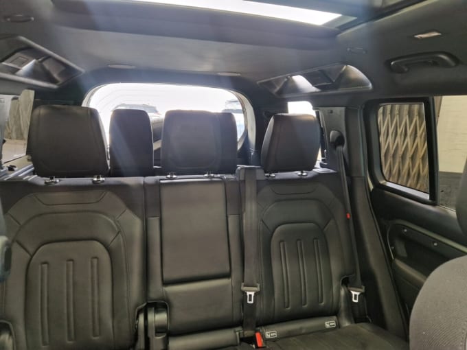 2025 Land Rover Defender