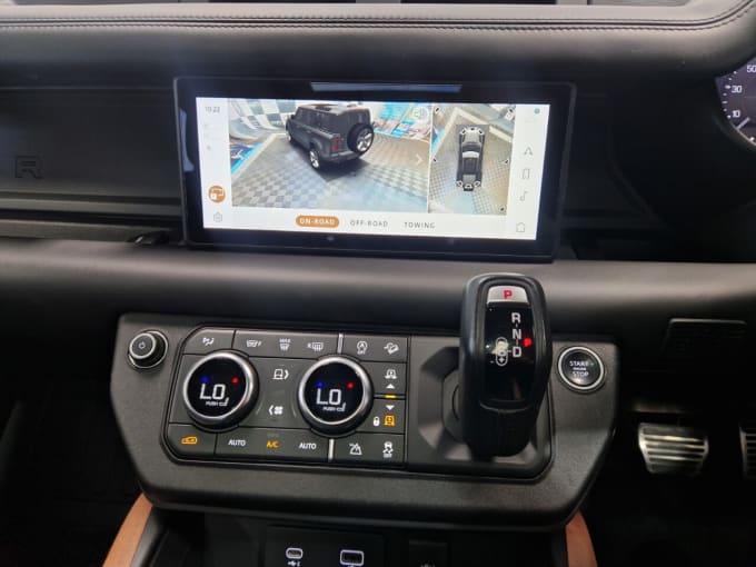 2025 Land Rover Defender