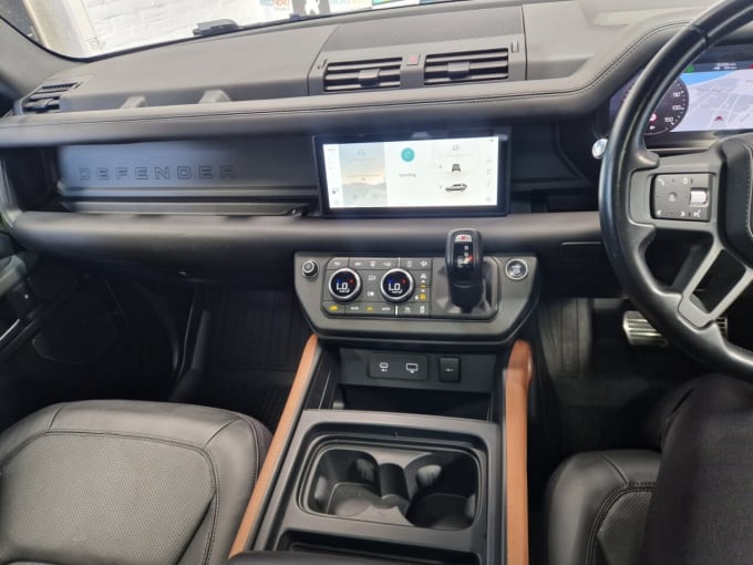 2025 Land Rover Defender