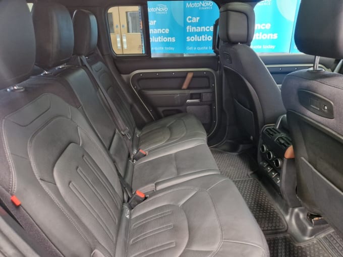 2025 Land Rover Defender