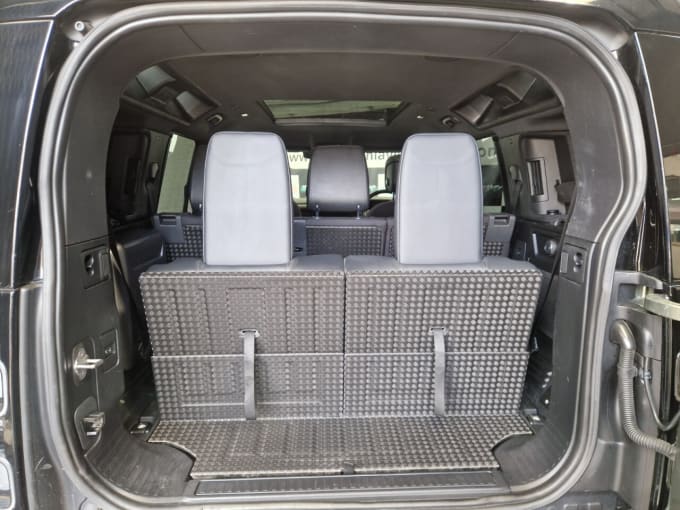 2025 Land Rover Defender