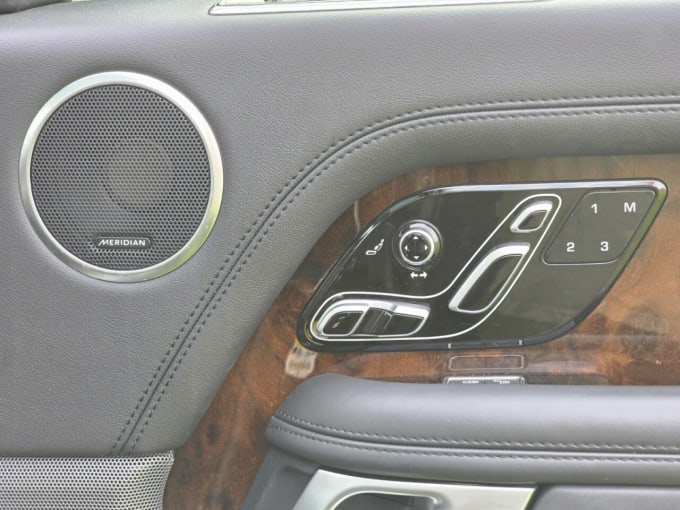 2025 Land Rover Range Rover
