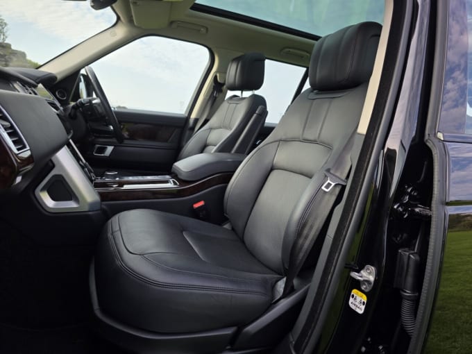 2025 Land Rover Range Rover