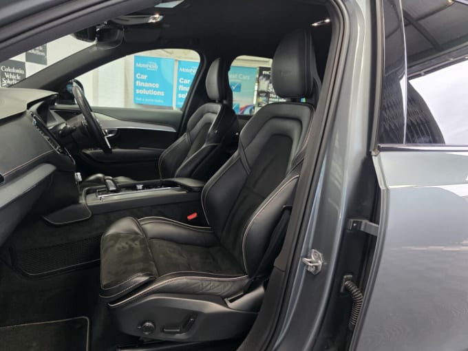 2025 Volvo Xc90