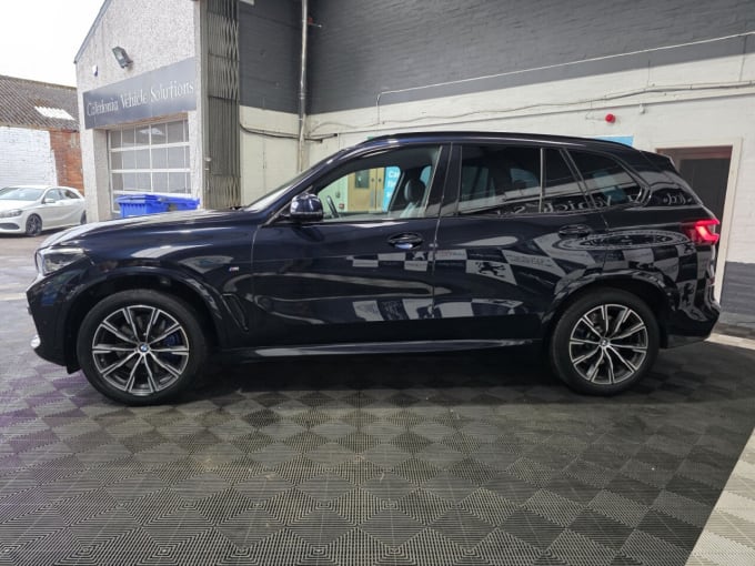 2025 BMW X5
