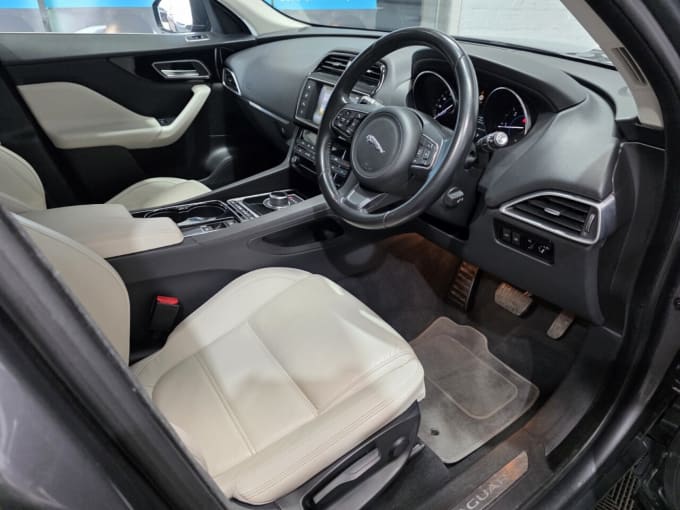 2025 Jaguar F-pace