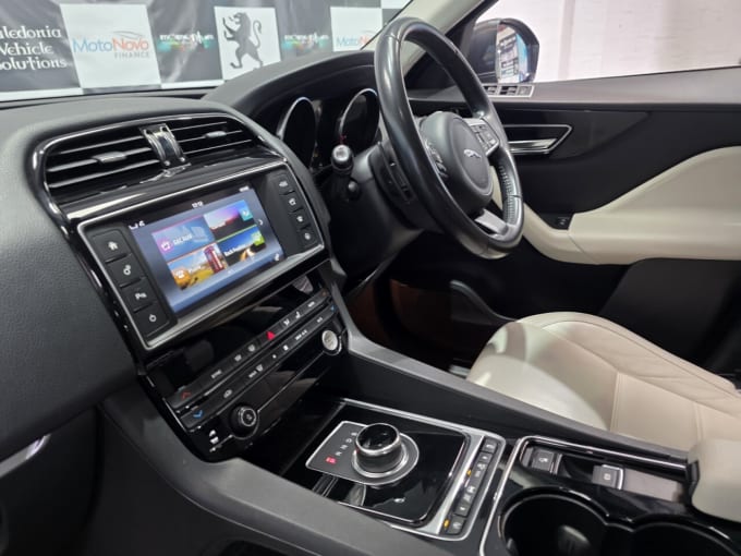 2025 Jaguar F-pace