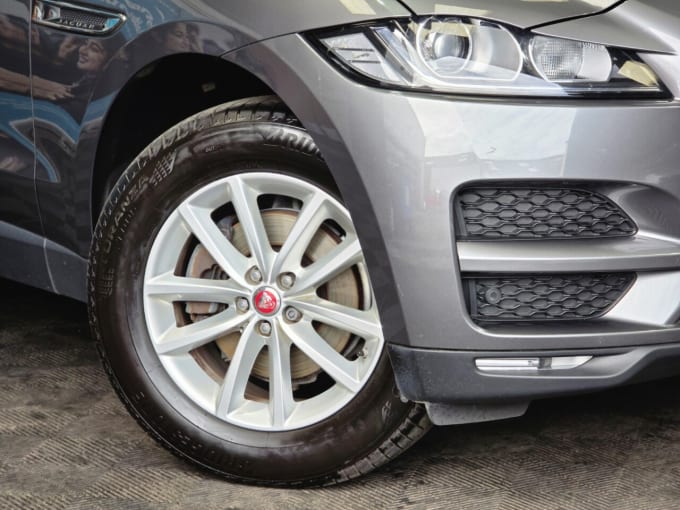 2025 Jaguar F-pace