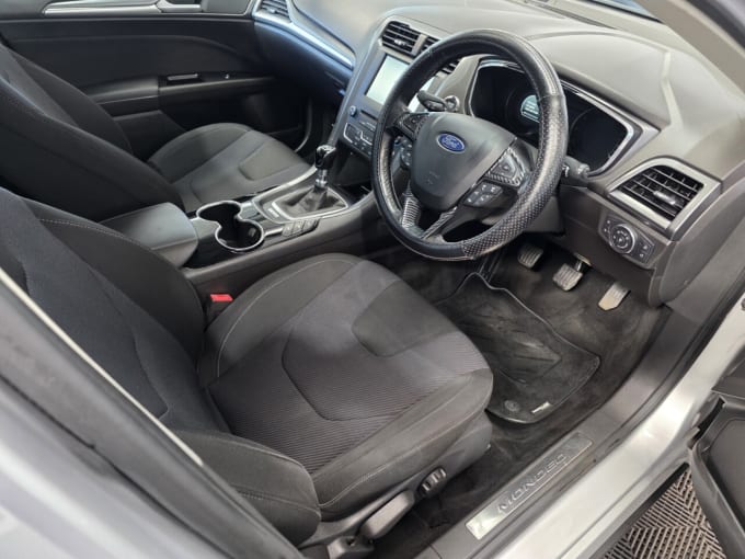 2025 Ford Mondeo