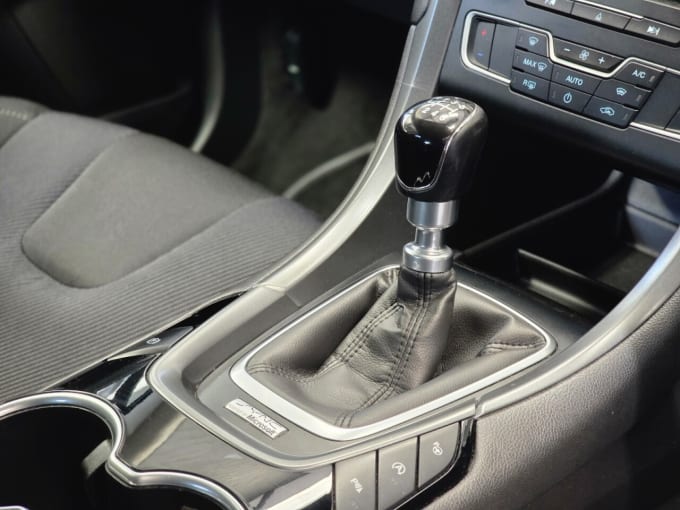 2025 Ford Mondeo