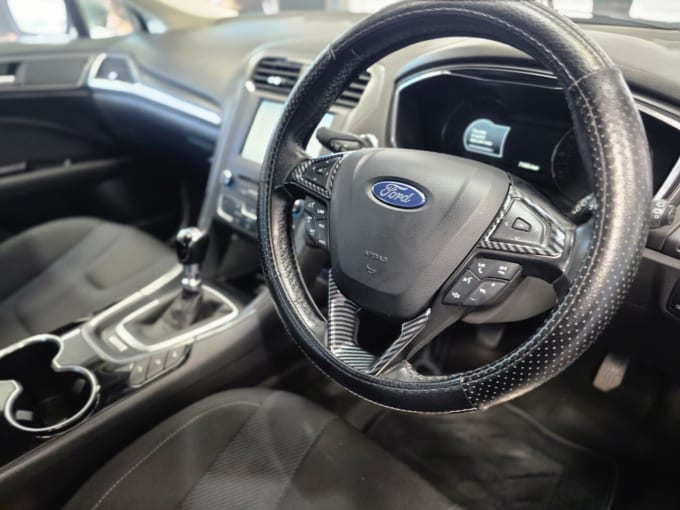 2025 Ford Mondeo