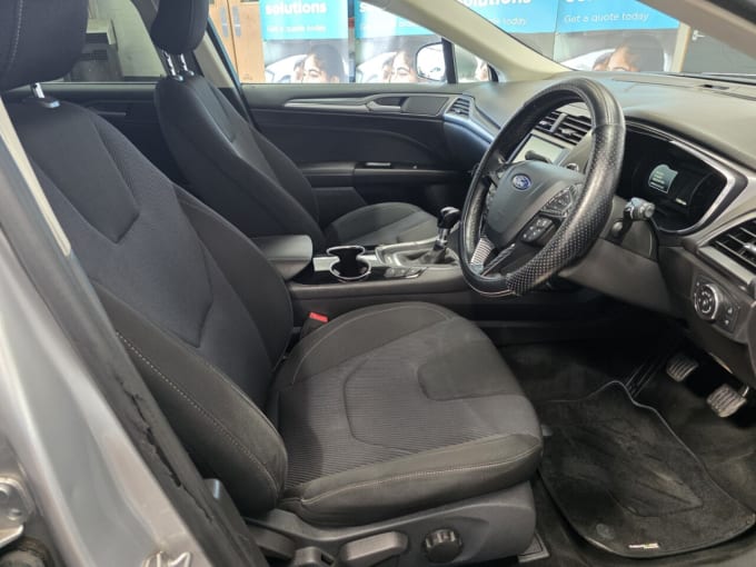 2025 Ford Mondeo