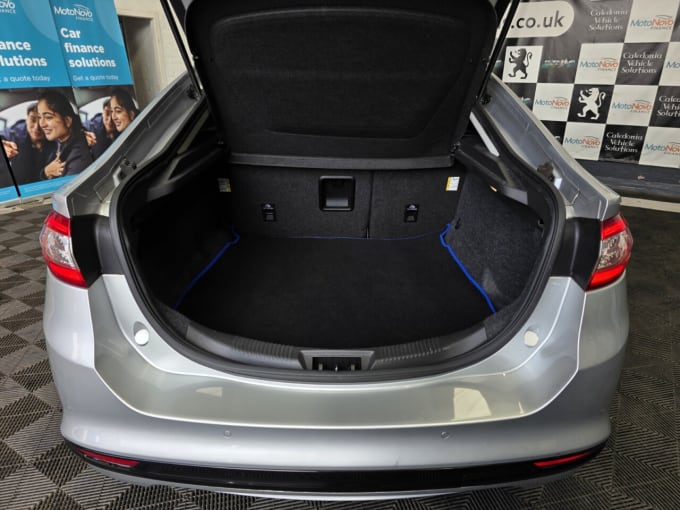 2025 Ford Mondeo
