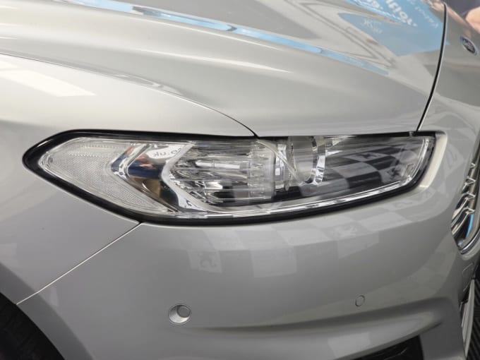 2025 Ford Mondeo