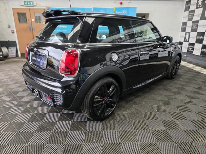2025 Mini Hatch