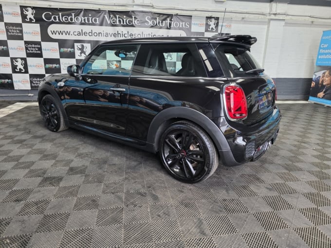 2025 Mini Hatch
