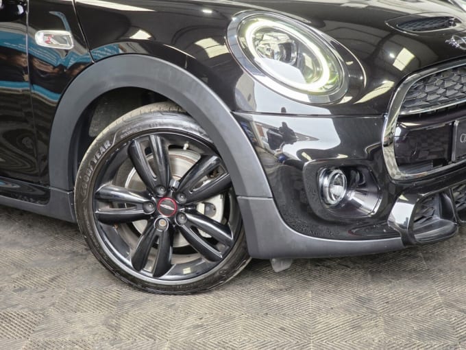 2025 Mini Hatch
