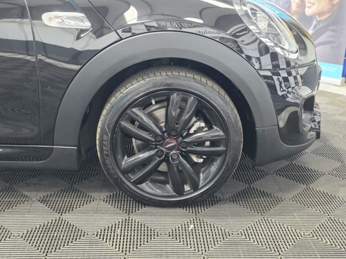 2025 Mini Hatch