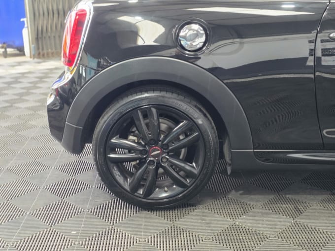 2025 Mini Hatch