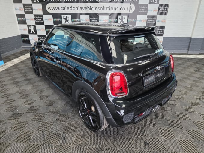 2025 Mini Hatch