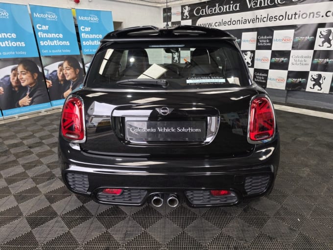 2025 Mini Hatch