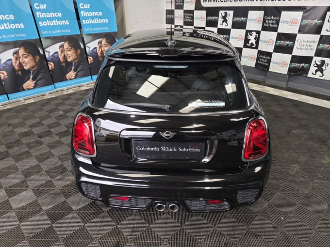 2025 Mini Hatch