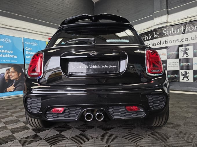 2025 Mini Hatch