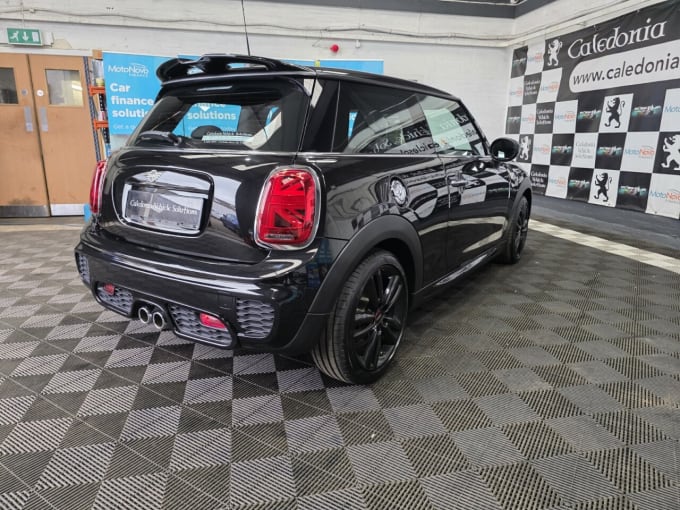 2025 Mini Hatch
