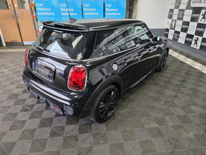 2025 Mini Hatch