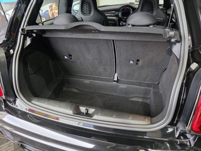 2025 Mini Hatch