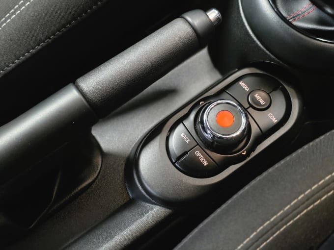 2025 Mini Hatch