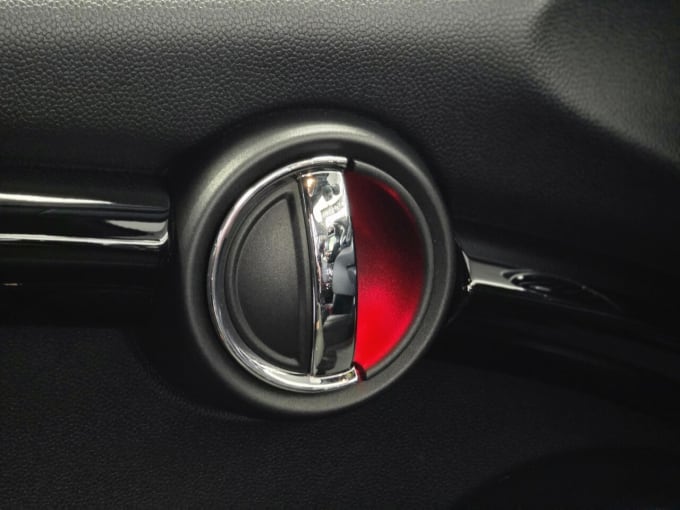 2025 Mini Hatch