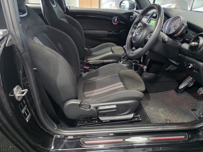 2025 Mini Hatch