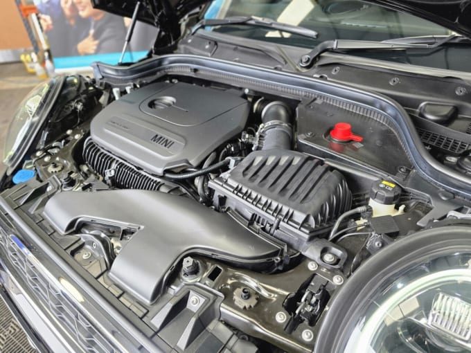 2025 Mini Hatch