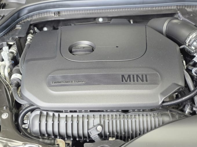 2025 Mini Hatch