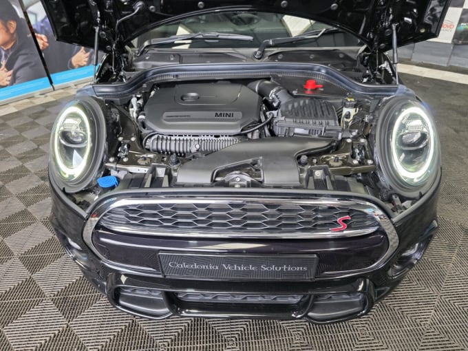 2025 Mini Hatch