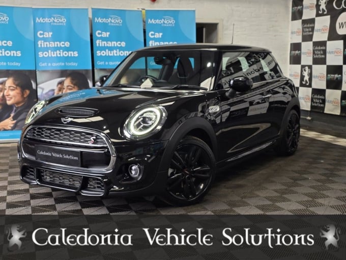 2025 Mini Hatch