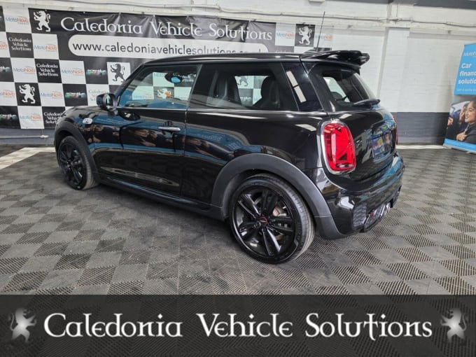 2025 Mini Hatch