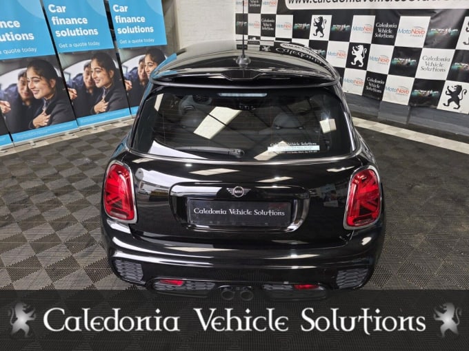 2025 Mini Hatch