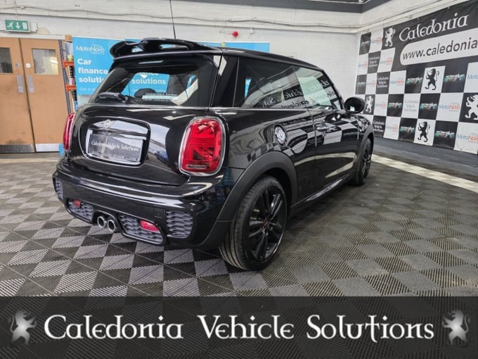 2025 Mini Hatch