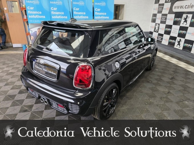 2025 Mini Hatch