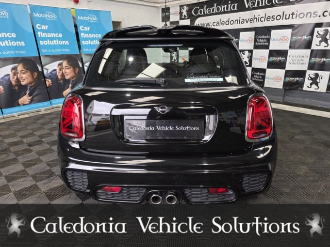 2025 Mini Hatch