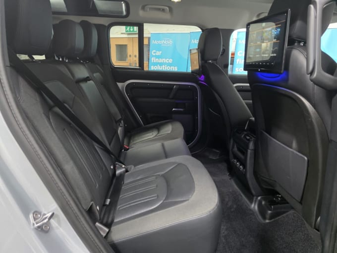 2025 Land Rover Defender