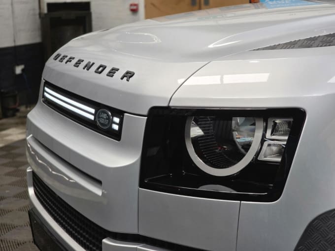 2025 Land Rover Defender