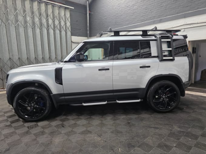 2025 Land Rover Defender