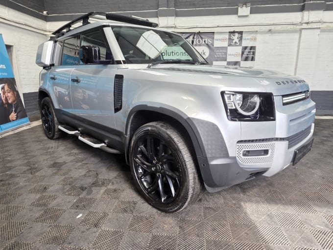 2025 Land Rover Defender