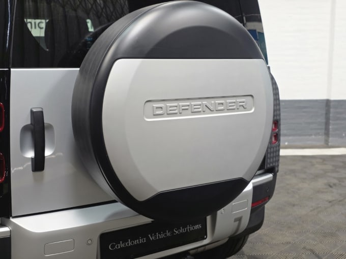 2025 Land Rover Defender