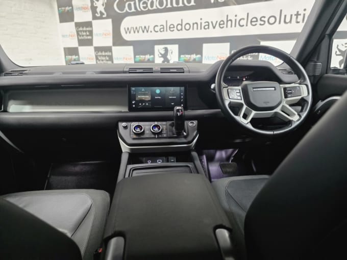 2025 Land Rover Defender